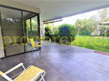 Venta / Casa / Colina