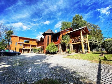 Local Comercial en venta en Hostal - Hotel en Venta en Pucón (153850), Pucón - 16 dormitorios, 19 baños
