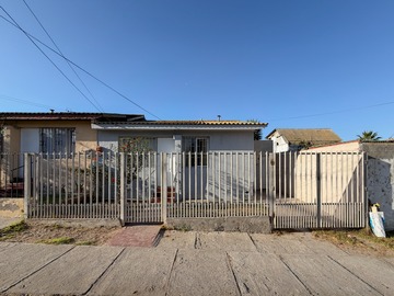 Casa en venta en Casa en Venta en el Llano, Coquimbo. - 3 dormitorios, 1 baño