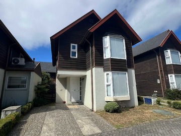 Casa en venta en Oportunidad de Inversión en Valdivia (150956), Valdivia - 3 dormitorios, 3 baños