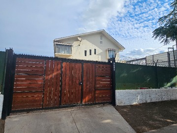 Casa en venta en 21 de Mayo, Peñaflor - 4 dormitorios, 2 baños