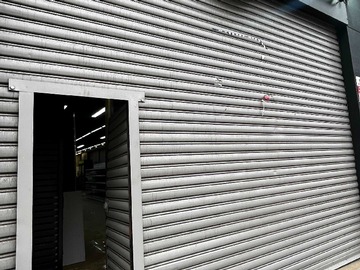 Local Comercial en arriendo mensual en Local minimarket en Santiago Centro, alto flujo (180458), Santiago - 1 baño