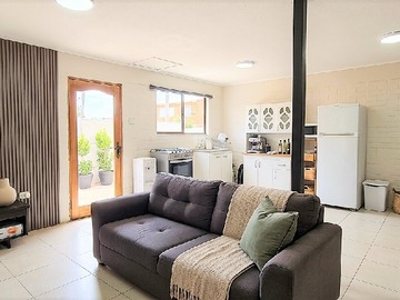 Casa en arriendo mensual en Pasaje Nuevo 1462, lote 3-7, Pachacamita, La Calera - 3 dormitorios, 1 baño