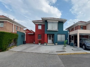 Casa en venta en Condominio patagonia i, ciudad satelite, maipu, Maipú - 4 dormitorios, 3 baños