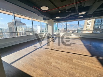 Oficina en arriendo mensual en Av. Providencia 2000, Providencia - 1 dormitorio, 3 baños