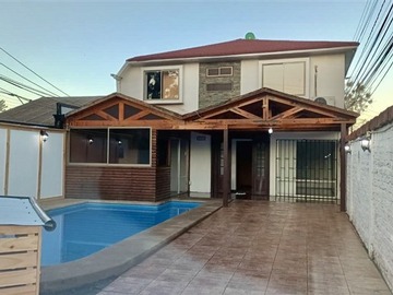 Casa en venta en Calle los quillayes, Talca - 4 dormitorios, 3 baños