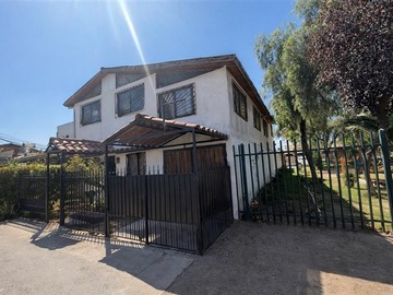 Casa en venta en Rubens, Puente Alto - 4 dormitorios, 3 baños
