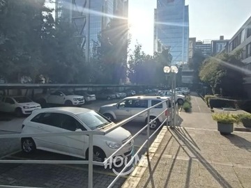 Departamento en venta en Avenida Manquehue Norte, Las Condes - 3 dormitorios, 3 baños