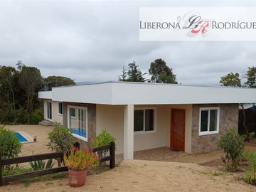 Casa en venta en Parcela con casa en Campomar 4, Quintero - 4 dormitorios, 4 baños