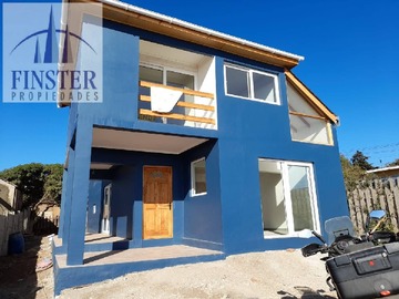 Casa en venta en Diego Portales, Quintero - 4 dormitorios, 3 baños