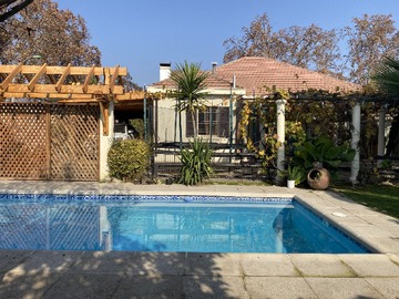 Casa en venta en Salvador Silva, Peñaflor - 4 dormitorios, 2 baños