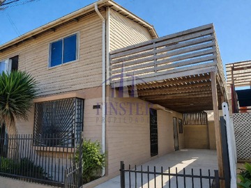 Casa en arriendo mensual en Isla Maillén 558, Quintero, Valparaíso 2490000, Chile, Quintero - 5 dormitorios, 2 baños