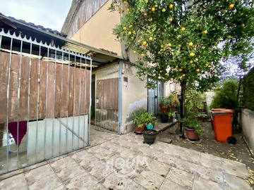 Casa en venta en Avenida María Rozas Velásquez, Estación Central - 4 dormitorios, 2 baños