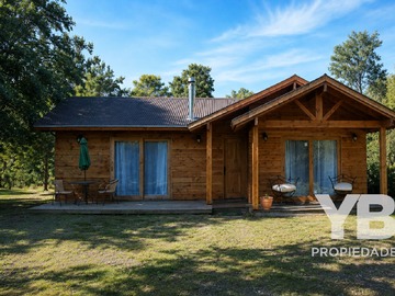 Parcela en venta en Venta Sitio en Pucón con 3 Casas - 4 dormitorios, 4 baños