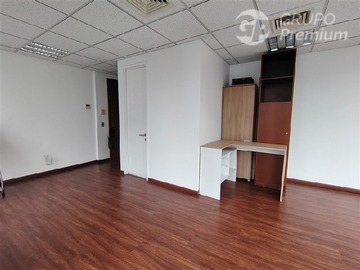 Oficina en arriendo mensual en Alonso de cordova 5870, Las Condes - 1 dormitorio, 1 baño
