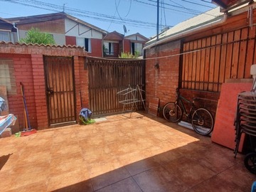 Casa en venta en Venta de linda casa y muy bien ubicada, Pudahuel - 3 dormitorios, 2 baños