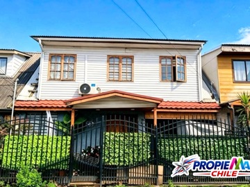 Casa en venta en Pasaje italia 2779, Curicó - 5 dormitorios, 3 baños