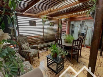 Casa en venta en Avda el belloto, Quilpué - 10 dormitorios, 4 baños
