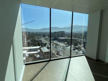 Oficina en venta en Avenida La Dehesa 440, Lo Barnechea - 1 dormitorio, 1 baño
