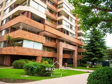 Departamento en venta en Av. Manquehue Norte / Cerro El Plomo, Las Condes - 3 dormitorios, 3 baños