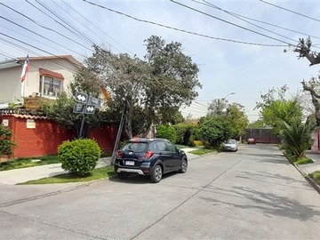 Casa en venta en Valle hermoso, peñalolen, Peñalolén - 9 dormitorios, 5 baños