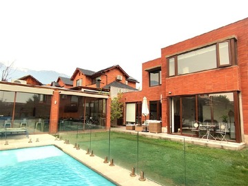 Casa en arriendo mensual en Las Pircas, Las Perdices, Peñalolén - 3 dormitorios, 4 baños