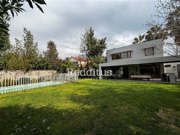 Casa en venta en Condominio las Flores, Colina - 4 dormitorios, 3 baños