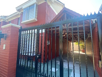 Casa en arriendo mensual en Cerro Carpa 19336, San Bernardo - 3 dormitorios, 2 baños