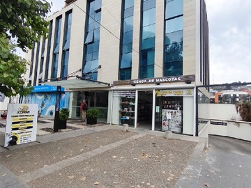 Local Comercial en arriendo mensual en Av Jose Manuel Balmaceda con Av Borgoño, Viña del Mar - 2 baños