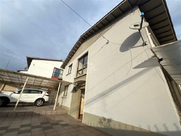 Casa en arriendo mensual en Llolleo, San Antonio - 4 dormitorios, 2 baños