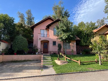 Casa en venta en Hermosa casa en cond en Hac El Peñon Pte Alto (158133), Puente Alto - 4 dormitorios, 3 baños