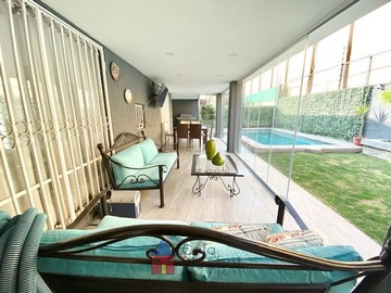 Casa en venta en El acueducto/Tiepolo, Peñalolén - 4 dormitorios, 4 baños