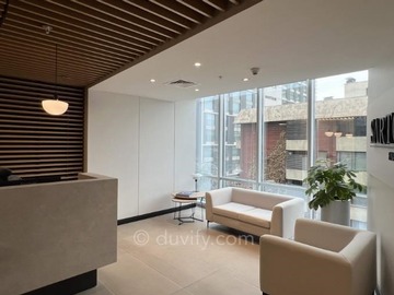 Oficina en arriendo mensual en Cerro El Plomo con Manquehue Norte, Las Condes - 8 dormitorios, 6 baños