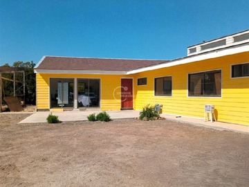 Casa en venta en Valle Alegre, Quintero - 4 dormitorios, 3 baños