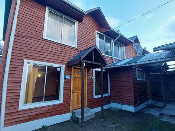 Casa en arriendo mensual en Arriendo Casa Grande 5 Pzs, 3 Bañ - Pto Aysén (139653), Aysén - 5 dormitorios, 3 baños