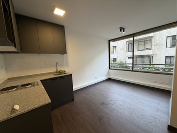 Departamento en venta en Lindo depto recién remodelado a pasos de metro Ines de Suarez. Opcional compra con estac y bodega, Providencia - 2 dormitorios, 1 baño