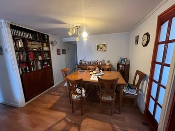 Casa en venta en Jorge monckeberg / grecia / ramon cruz, Ñuñoa - 4 dormitorios, 1 baño