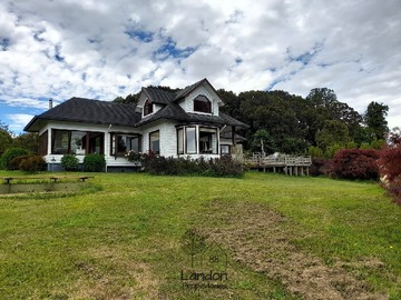 Casa en venta en Fundo Los Leones, Puerto Octay - 4 dormitorios, 3 baños