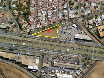 Sitio en arriendo mensual en C. Américo Vespucio / Almirante Latorre, Quilicura