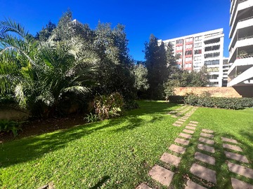 Departamento en venta en Luminoso y a pasos de cristobal colon (71697), Las Condes - 2 dormitorios, 2 baños
