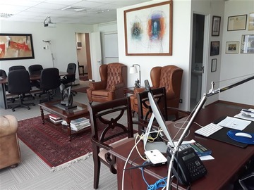 Oficina en arriendo mensual en Los cactus, Lo Barnechea - 3 dormitorios, 3 baños