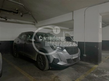 Estacionamiento en venta en Merced / Miraflores, Santiago, Santiago