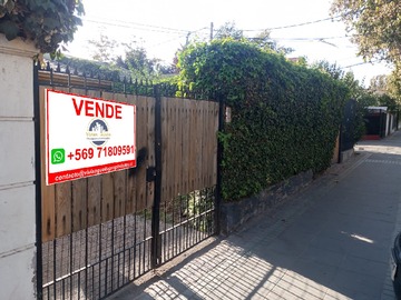 Casa en venta en Lynch Norte 396, La Reina - 2 dormitorios, 1 baño