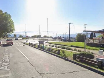Oficina en arriendo mensual en Casa comercial con vista al lago Villarrica (156898), Villarrica - 3 dormitorios