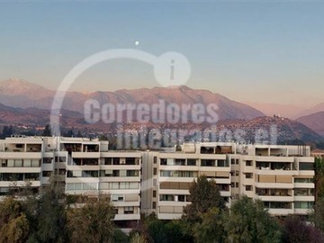 Departamento en venta en Portal La Dehesa, Lo Barnechea - 2 dormitorios, 2 baños