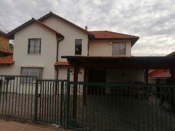 Casa en venta en Los Cipreses, Pudahuel - 4 dormitorios, 3 baños