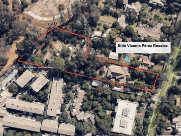 Sitio en venta en Vicente Pérez Rosales, La Reina