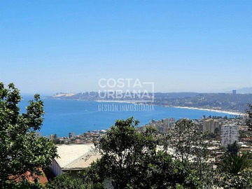 Casa en venta en Esmeralda, Viña del Mar - 5 dormitorios, 3 baños