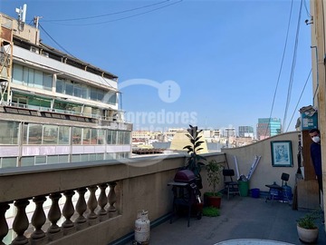 Oficina en venta en Ahumada / Huerfanos, Santiago - 5 dormitorios, 2 baños