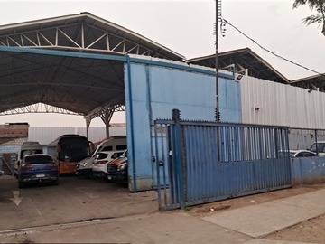 Bodega en arriendo mensual en Dorsal/Metro Dorsal, Recoleta - 2 baños